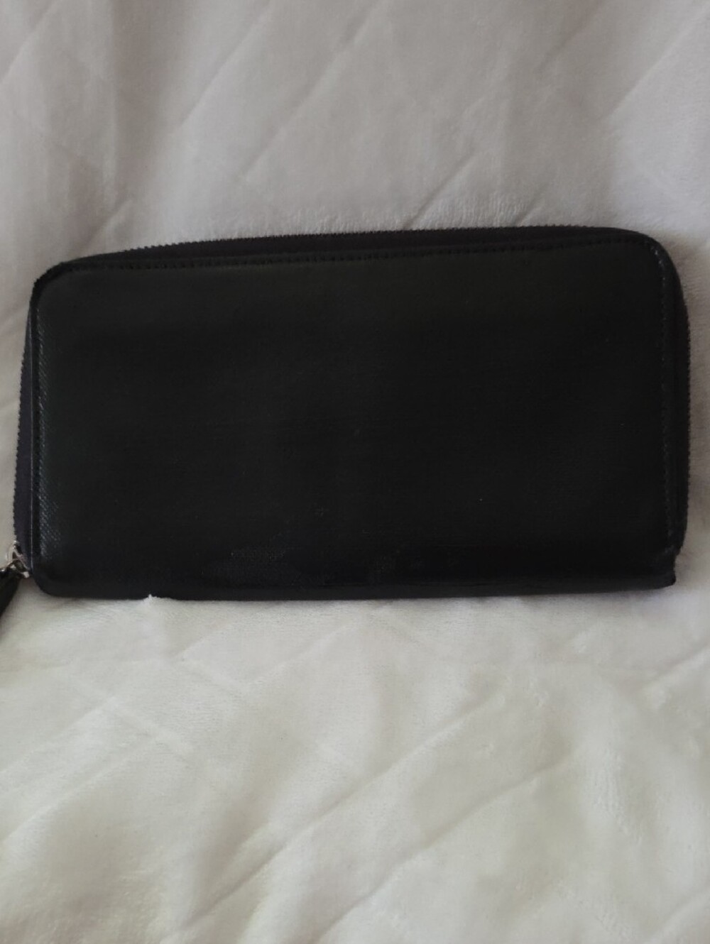 Classic Black Zip-Around Wallet - Picture 3 of 6